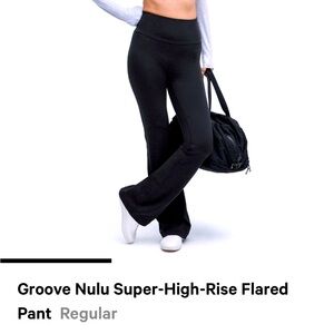 Lululemon Groove nulu super highrise flared pant size 8